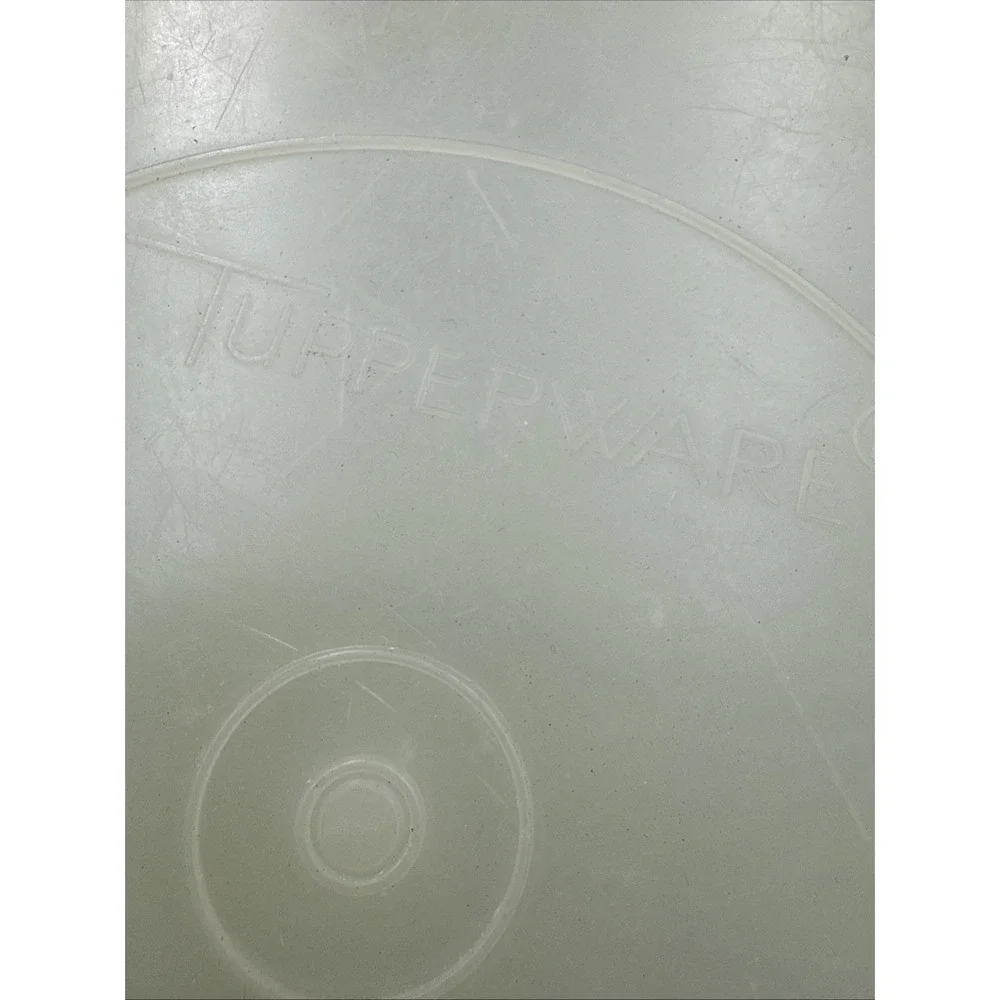 Tupperware light yellow